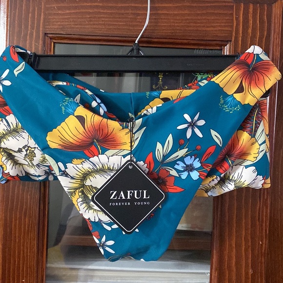 Zaful Floral Swimming Set - Picture 2 of 9